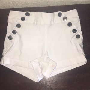 White High waisted shorts